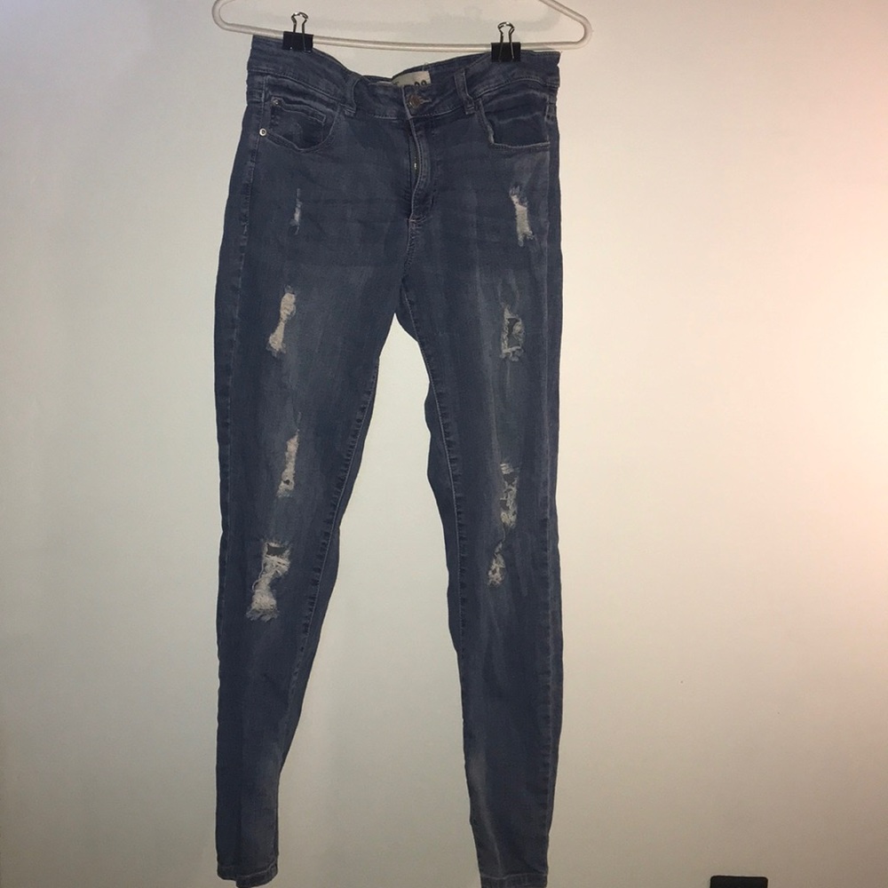 Ripped Skinny Jeans